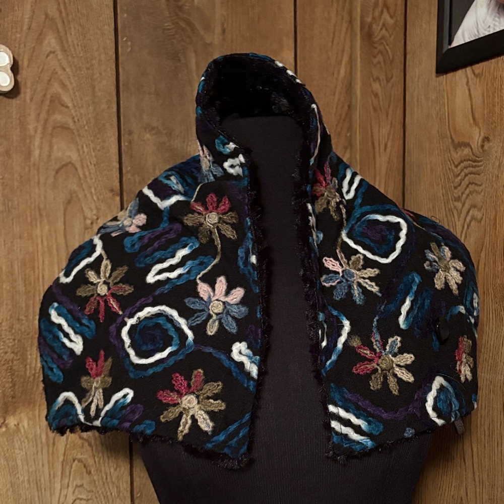 Floral Embroidered Capelet/scarf